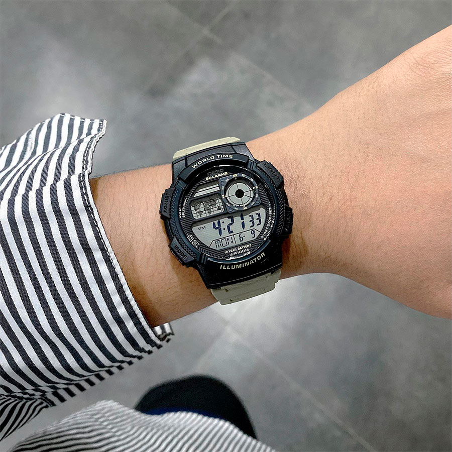 CASIO AE-1000W-5A