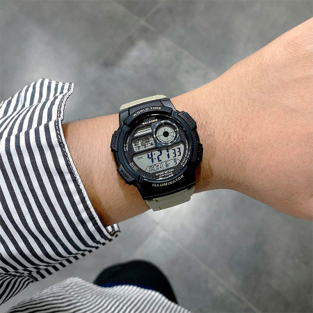 CASIO AE-1000W-5A
